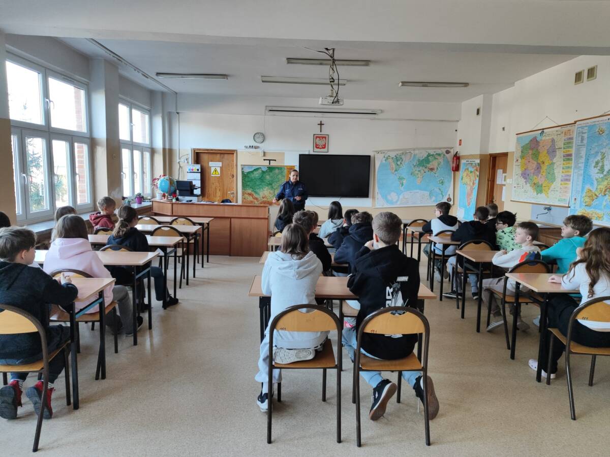 Zajęcia profilaktyczno-edukacyjne z Policją.